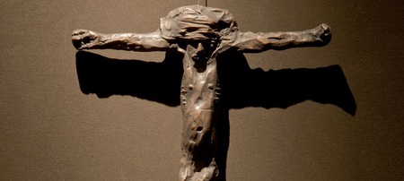 Kruzifix von Alfred Hrdlicka, Bronze, 1962